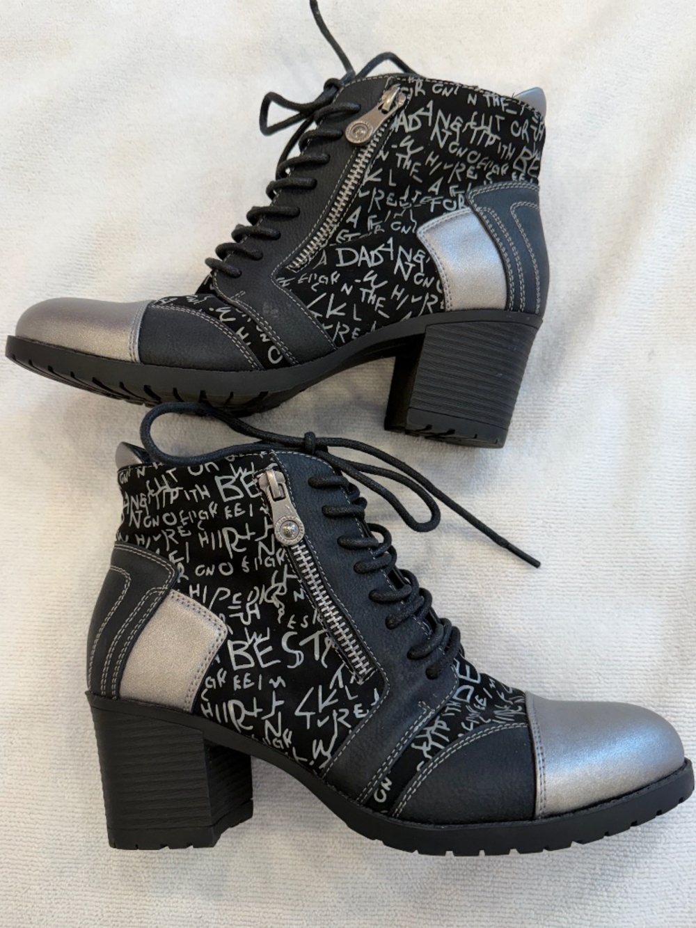 Le Grenier Black Silver Graffiti Ankle Boots Women’s EU 37 US 6.5 Artistic Lace